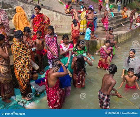 124 River Bathing Indian Women